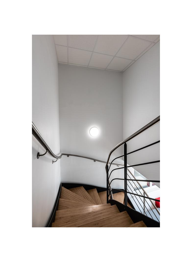 Oprawa sufitowa ścienna LED COMPACT IK10 24W 4000K Neutralna 4058075062221 LEDVANCE