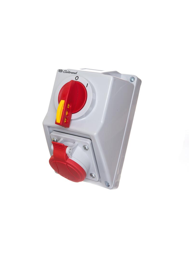 Zestaw C16-18N Włącz-wyłącz 0-I Gniazdo 3P+N+Z IP-54; przystosowane do zamknięcia na kłódkę