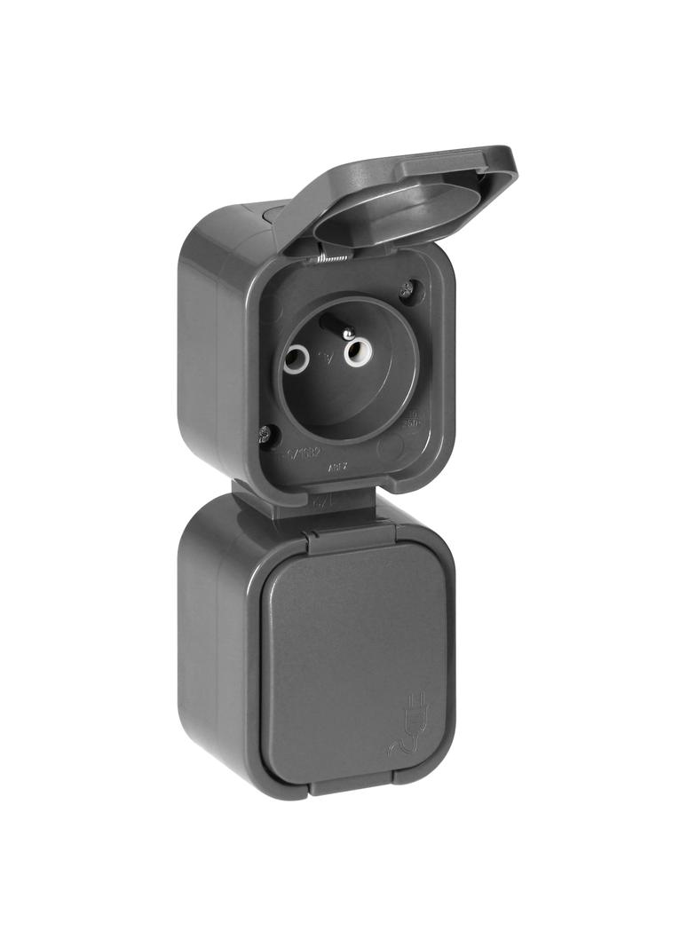 Gniazdo podwójne natynkowe 2x2P+Z, bryzgoszczelne z klapką, pionowe B2, IP54, NT-6B2/P, szary OR-OE-7806/V/G ORNO