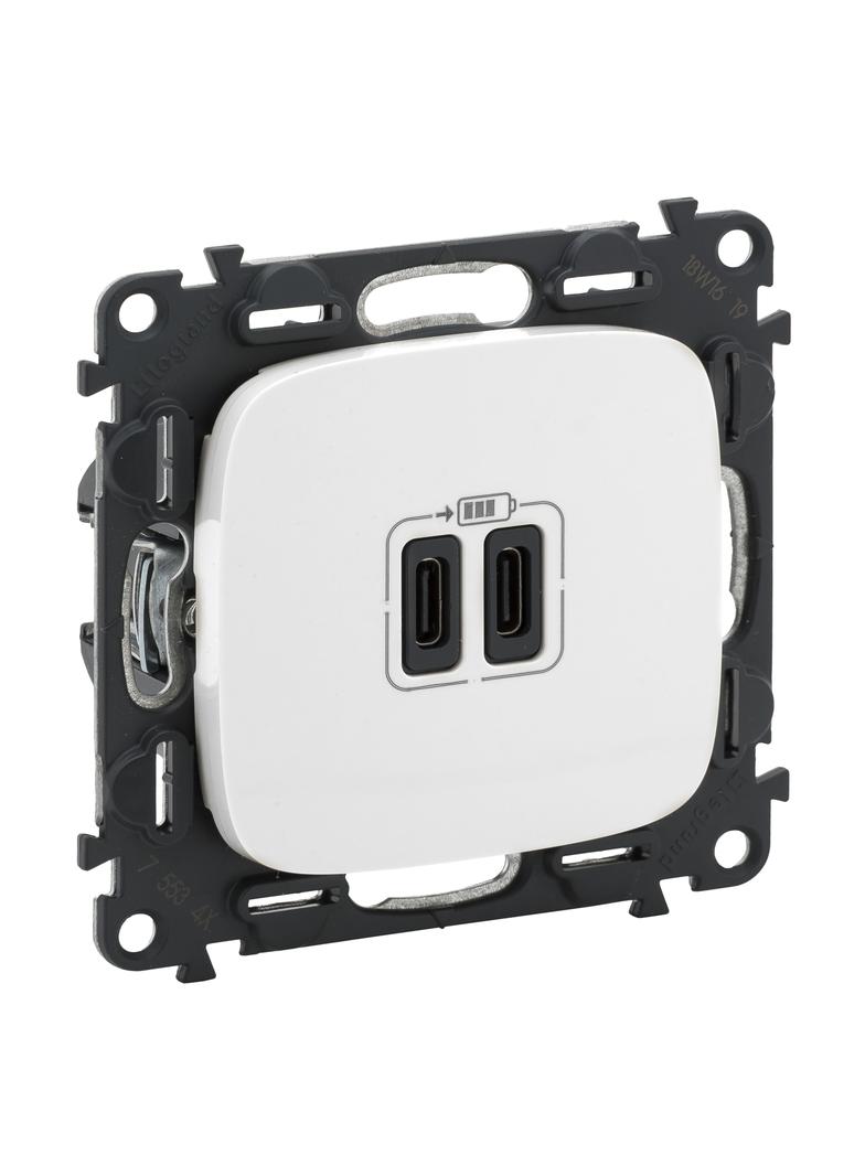 Valur:B Ładowar 2Xusb Typ C 3A 755345 LEGRAND