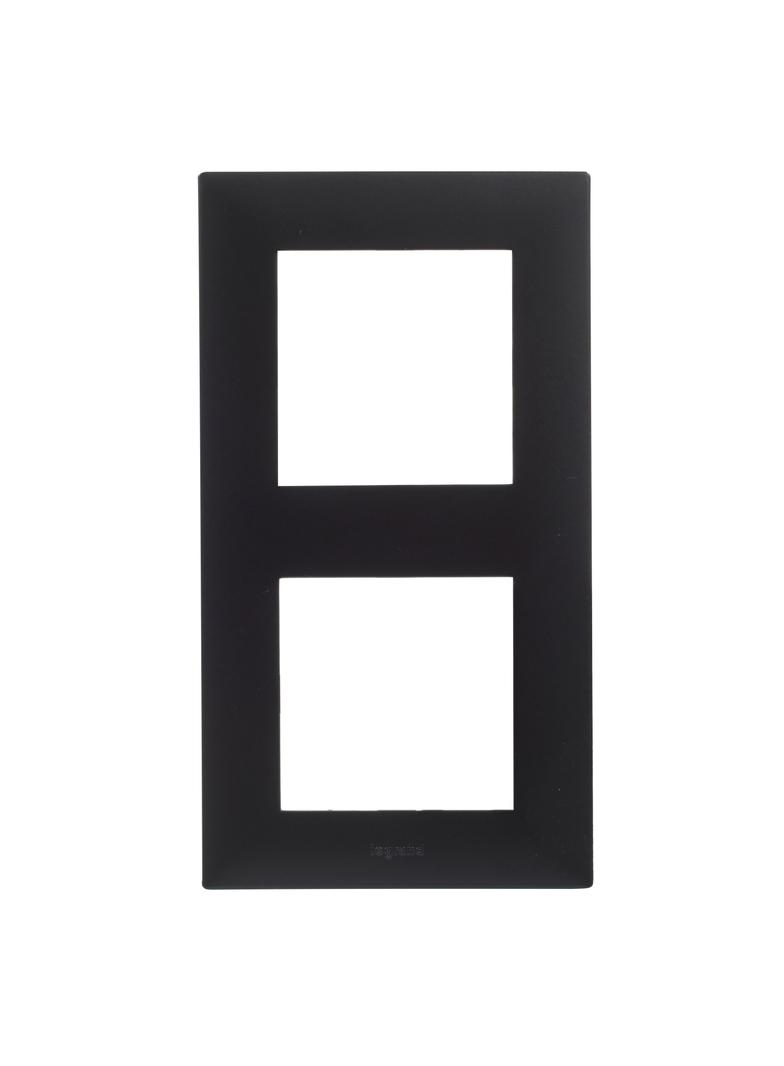 Niloe Step Ramka Podwójna 2X- Kolor Czarny 863592 LEGRAND