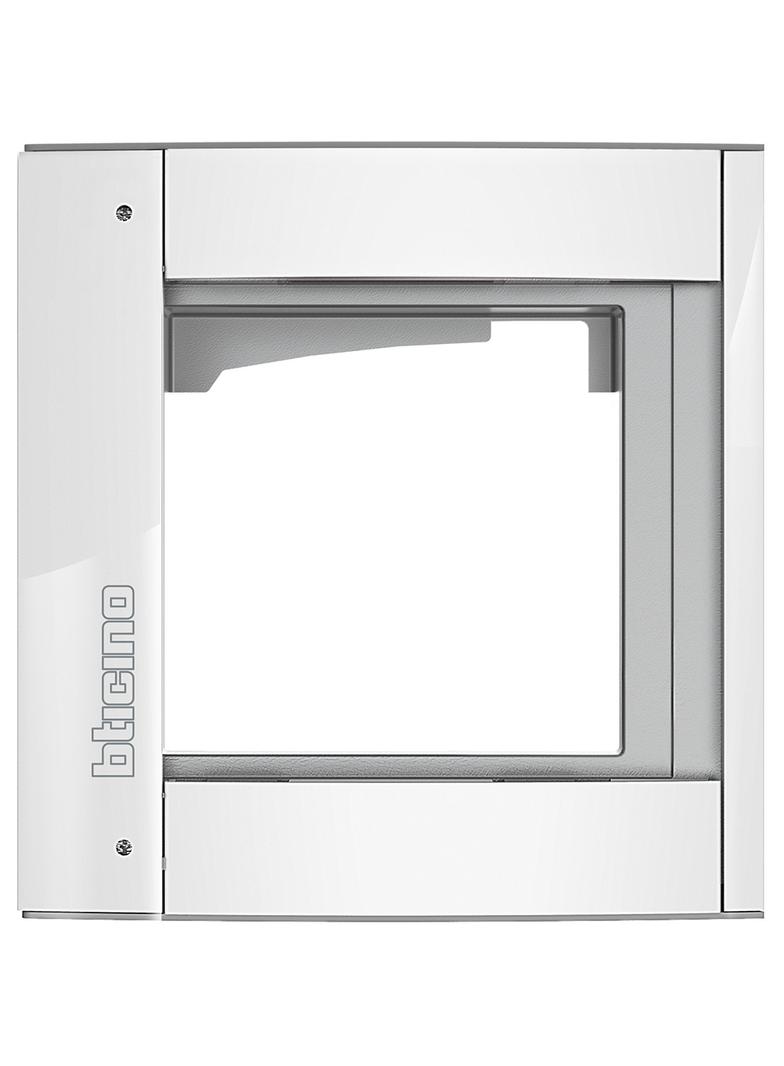 RAMKA Z UCHWYTEM DO PANELI SFERA - 1 MODUŁ - BIAŁA, Bticino