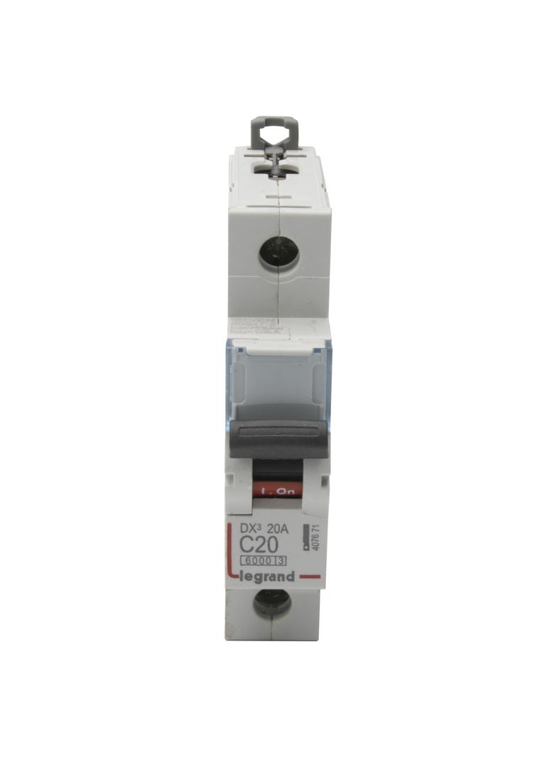 WYŁĄCZNIK NADPRĄDOWY S 301 1P C 20A 6000A SERII DX3, Legrand