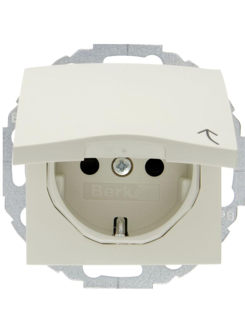 BERKER B.Kwadrat/S.1 Gniazdo SCHUKO z uziemieniem z pokrywą z przesłoną styków krem 47448982 HAGER