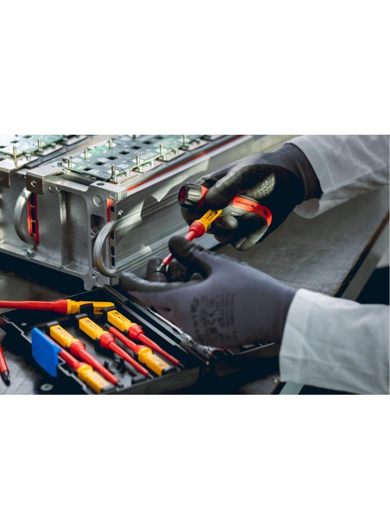 Zestaw wkrętaków 1000V, stal S2, 13 szt.