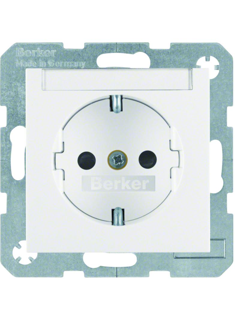 BERKER B.3/B.7 Gniazdo SCHUKO z polem opisowym z przysłonami styków biały mat 47491909 HAGER