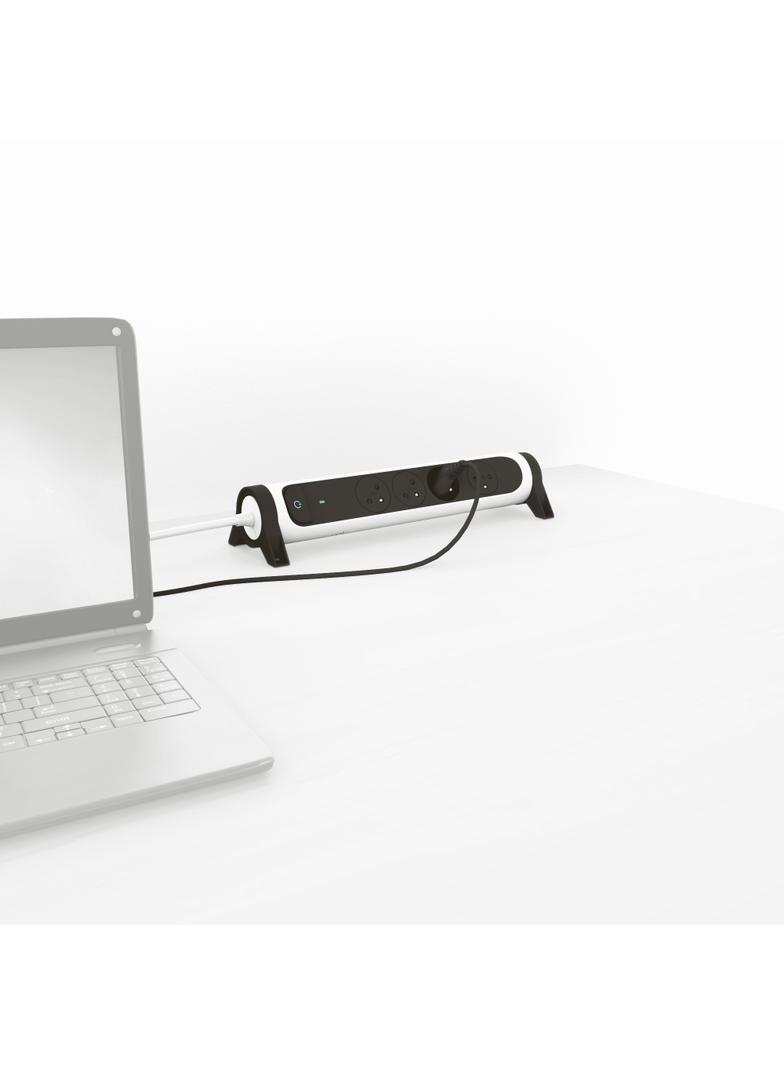 PRZEDŁUŻACZ PREMIUM, OBROTOWY, 4X2P+Z, ZE WSKAŹNIKIEM OBCIĄŻENIA, Z PRZEWODEM 1.5 METRA 3X1.5 MM2 -