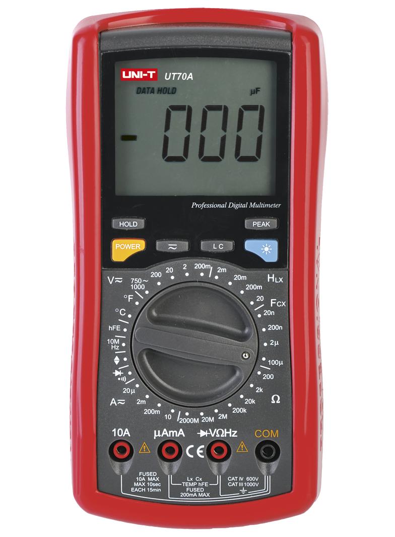 Miernik uniwersalny UT70A