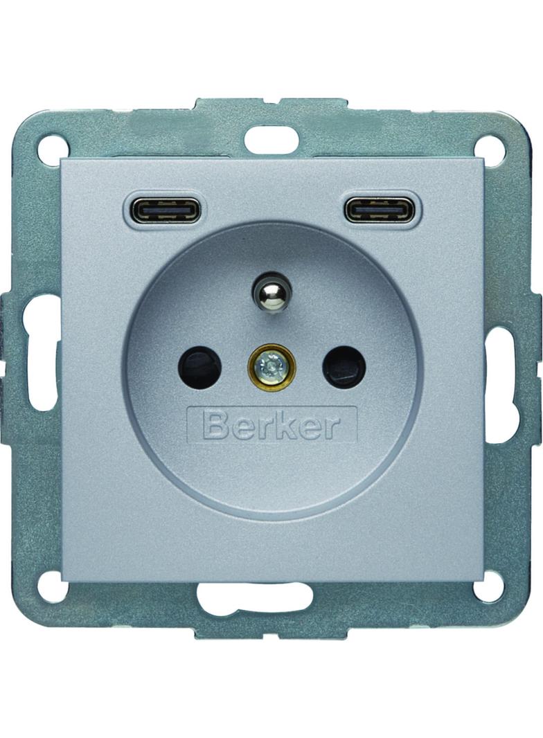 B.x Gniazdo z uziemieniem z ładowarką USB C+C 20W PD, alu mat