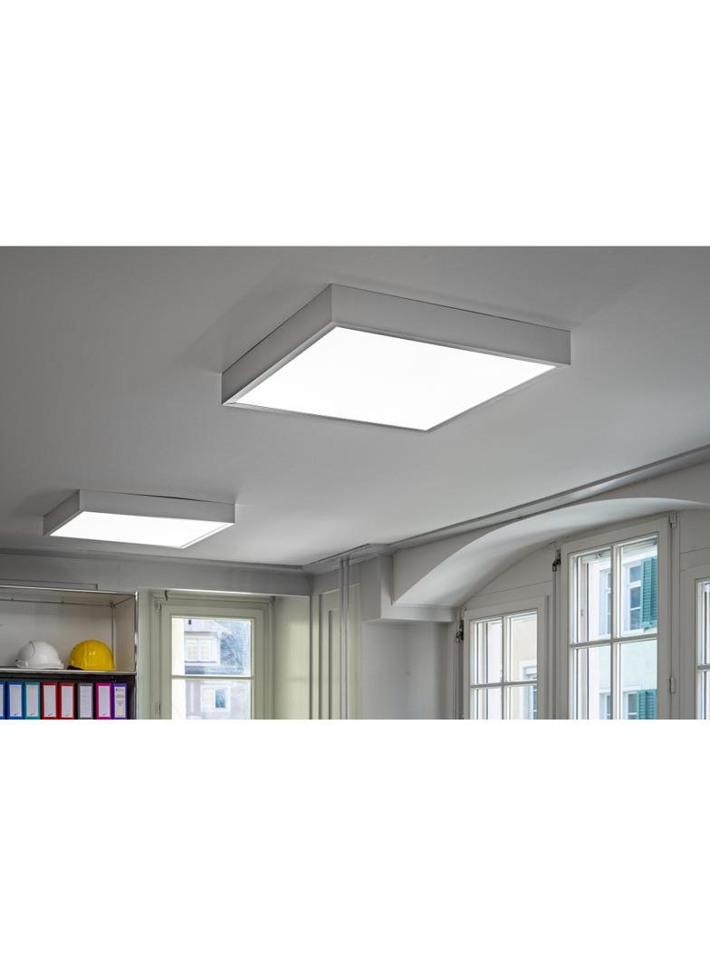 Ramka o wysokości 75mm do montażu powierzchniowego PANEL 600 SURFACE MOUNT KIT H75