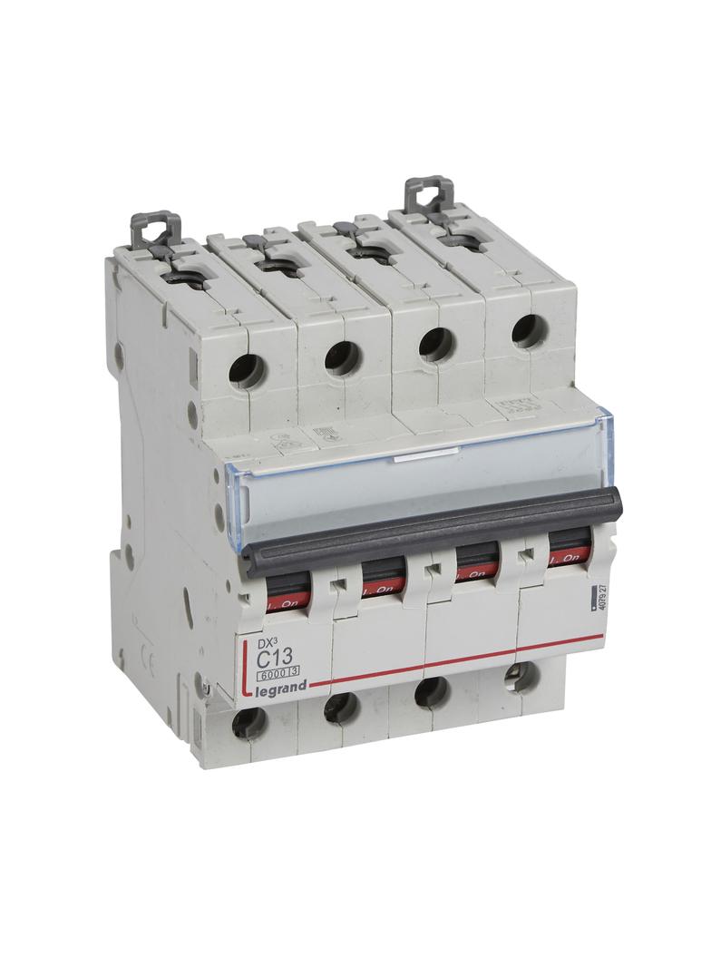 WYŁĄCZNIK NADPRĄDOWY S 304 4P C 13A 6000A SERII DX3, Legrand