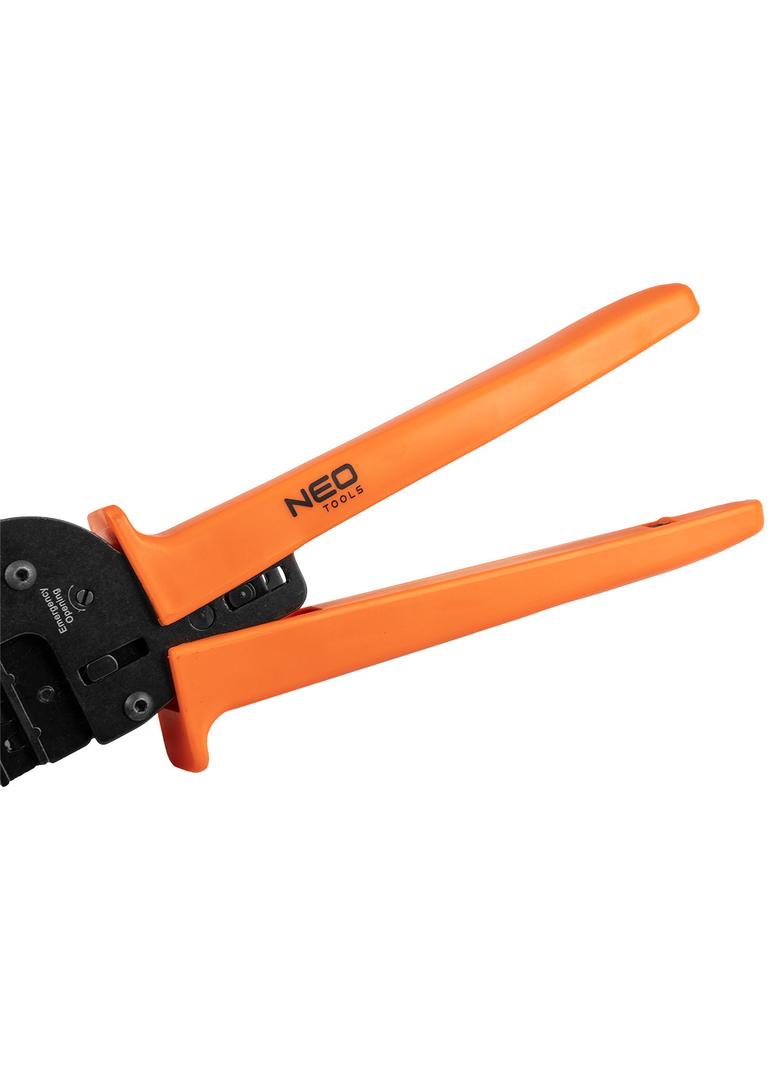 Szczypce do zaciskania konektorów MC4